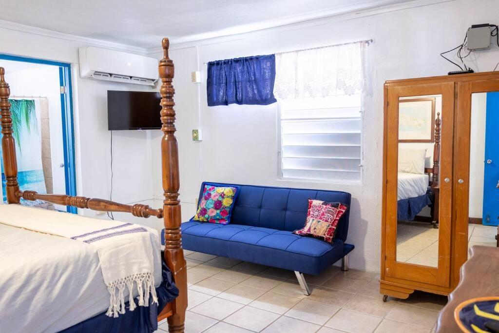 Beachfront Suite 6 Karaya Векес Екстериор снимка